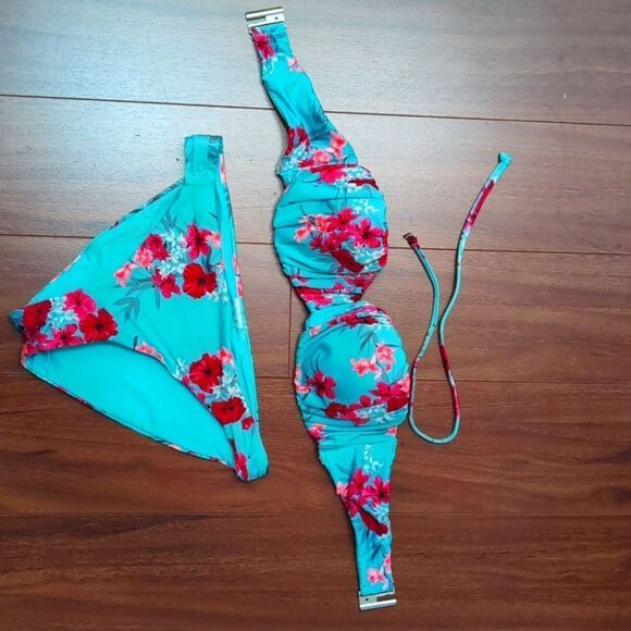 Blue floral bikini top and bottom size s - Picture 1 of 5